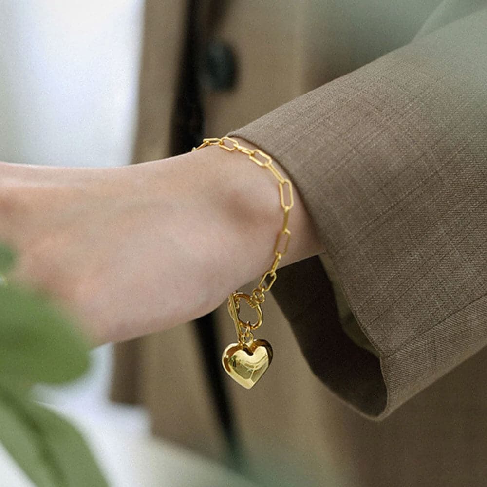 gold-vermeil-statement-heart-chain-bracelet